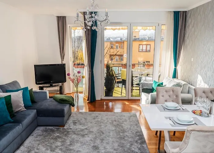 Rossalini With Free Parking Apartment *