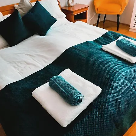 Rossalini With Free Parking Appartement Boedapest